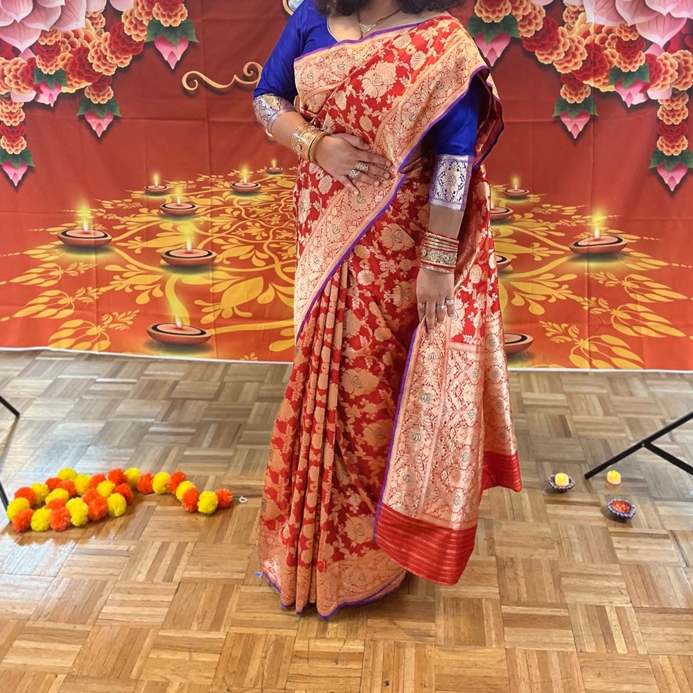 BAnarsi pure katan silk kaduwa weave Red and Blue Floral Saree